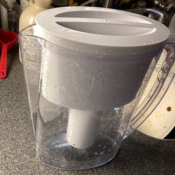 Brita filter water pitcher model Ob03 - Picture 14 of 16